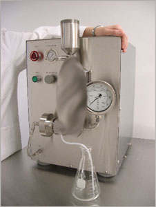 ���߉���������CAvestin EmulsiFlex-C3